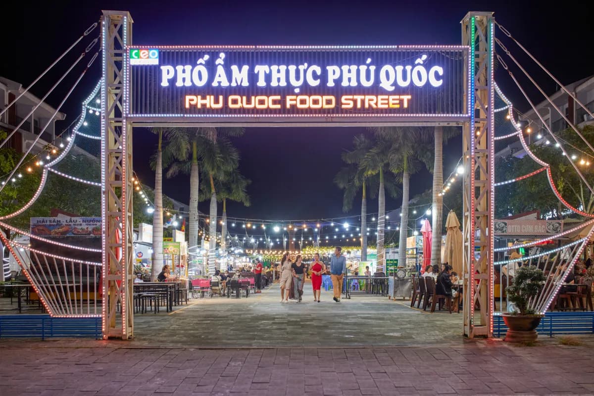 Sonasea Night Market in Phu Quoc: An Easy Evening Near Long Beach